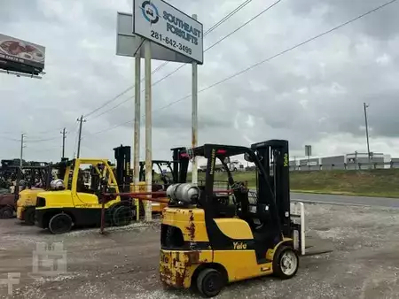 Propane Forklifts 2019  Yale GLC060VX (2)