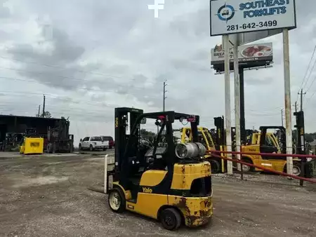 Propane Forklifts 2019  Yale GLC060VX (6)