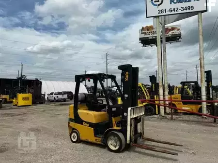 Propane Forklifts 2020  Yale GLC060VX (3)