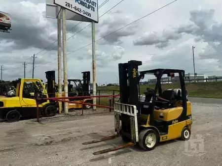 Propane Forklifts 2020  Yale GLC060VX (5)