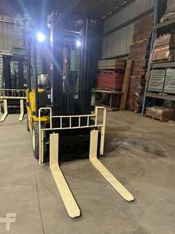 Diesel Forklifts 2019  Yale GLP050MX (4)
