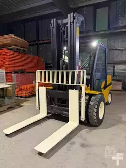 Propane Forklifts 2021  Yale GLP100VX (3)