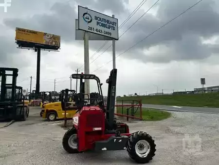 Montacargas Transportable  Moffett M4500 (1)