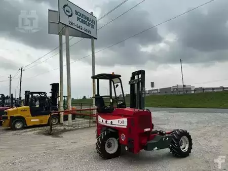 Montacargas Transportable  Moffett M4500 (2)