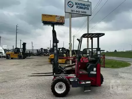 Montacargas Transportable  Moffett M4500 (4)