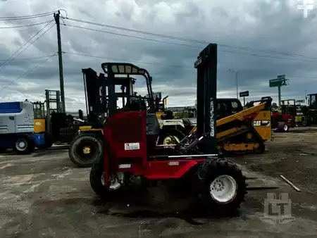 Montacargas Transportable  Moffett M5500 (3)