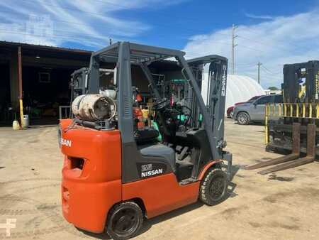 Propane Forklifts 2014  Nissan MCP1F2A25LV (6)