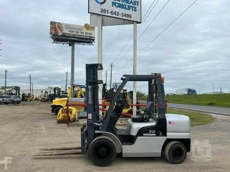 Diesel Forklifts 2005  Nissan MYG1F2A35V (4)