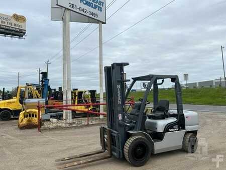 Diesel Forklifts 2005  Nissan MYG1F2A35V (5)