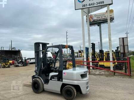 Diesel Forklifts 2005  Nissan MYG1F2A35V (6)