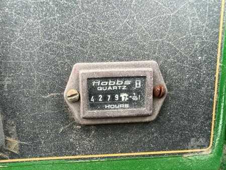 Carretilla de carga lateral 2004  Omega Lift 4DH12-08Q48P (4)