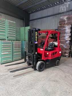Propane Forklifts 2011  Hyster S50FT (1)