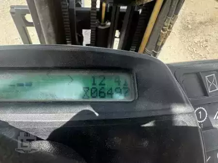 Propane Forklifts 2007  Hyster S50FT (7)