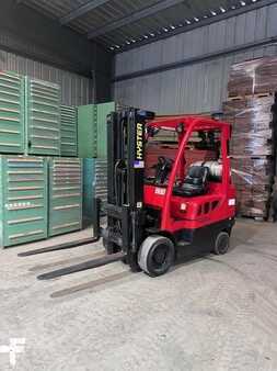 Propane Forklifts 2011  Hyster S70FT (1)