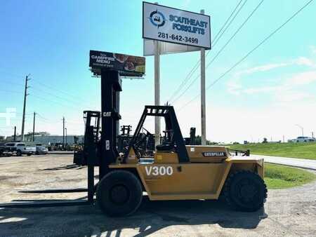 Carretilla elevadora diésel 1980  CAT Lift Trucks V300 (1)