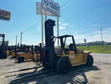 Carretilla elevadora diésel 1980  CAT Lift Trucks V300 (5)