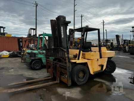 Diesel Forklifts 1997  Nissan VF05H70V (1)
