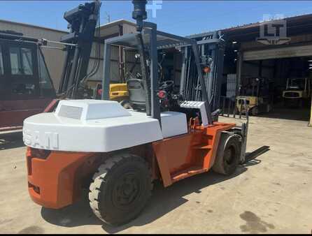 Diesel Forklifts 1997  Nissan VF05H70V (2)