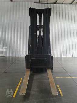 Propane Forklifts 2012  Yale GLC080VX (3)