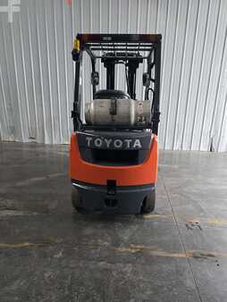 4 Wheels 2014  Toyota 8FGU15 (4)