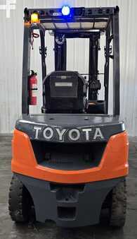 4 Wheels 2022  Toyota 8FDU20 (3)
