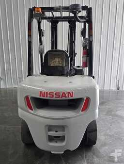 Container Handlers 2012  Nissan MYG1F3A35V (4)