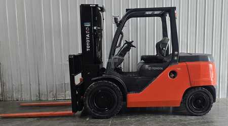 Container Handlers 2017  Toyota 8FD45U (2)