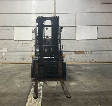 Montacargas GLP 2016  Toyota 8FGC45U (4)