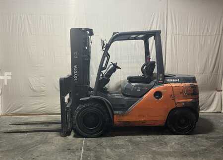 Container Handlers 2014  Toyota 8FD45U (4)