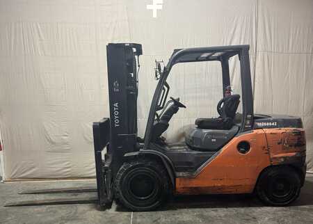 Container Handlers 2014  Toyota 8FD45U (5)
