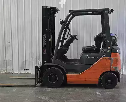 4-Wheel Electric 2022  Toyota 8FGU15 (2)