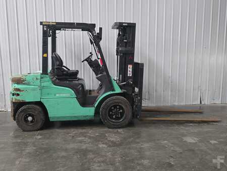 Diesel Forklifts 2020  Mitsubishi FD30N (1)