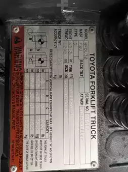 Montacargas diésel 2016  Toyota 8FDU30 (5)