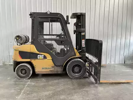 Montacargas GLP 2017  CAT Lift Trucks GP30N5 (1)