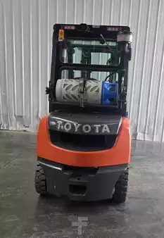 Montacargas GLP 2018  Toyota 8FGU25 (4)