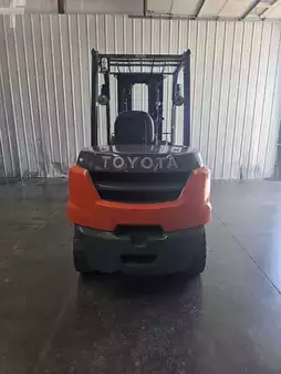 Diesel Forklifts 2018  Toyota 8FD45 (4)