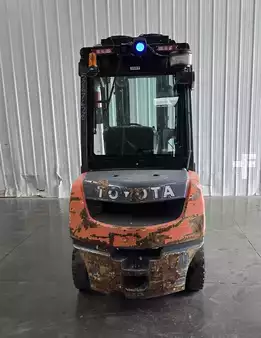 Montacargas diésel 2019  Toyota 8FDU25 (3)