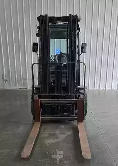Montacargas diésel 2019  Toyota 8FDU25 (4)