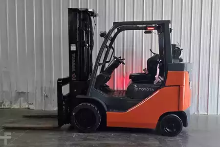 Montacargas GLP 2020  Toyota 8FGC35U-BCS (7)