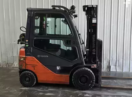 Propane Forklifts 2018  Toyota 8FGU15 (1)