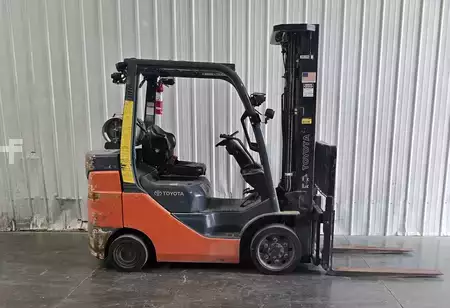 Propane Forklifts 2020  Toyota 8FGCU30 (1)