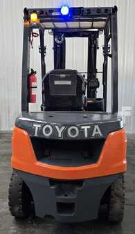 4 Wheels 2022  Toyota 8FDU20 (3)