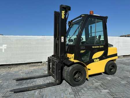 Diesel Forklifts 2008  Yale GDP35 VX (1)