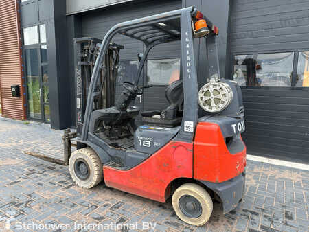 Carrelli elevatori GPL 2008  Toyota 02-8FGF18 (3)