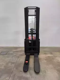 Stoccatori uomo a piedi 2025  Toyota SWE 140 (1)