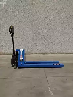 Electric Pallet Trucks - HC (Hangcha) CBD15-WS (2)