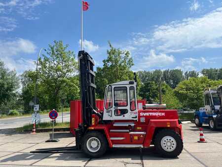 Carretilla elevadora diésel 2017  Svetruck 1260-30 (5)