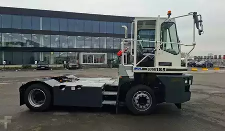 terminal traktor 2026  MOL YM185 (2)