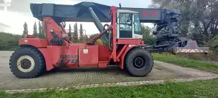 Reach-Stacker 2008 CVS Ferrari F479 (2)