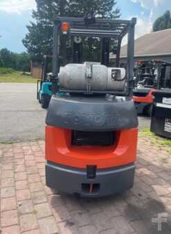 Propane Forklifts - Toyota 7FGCU30 (4)